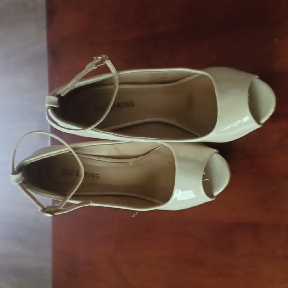 Call It Spring Wedage Size 7, Used - image 4